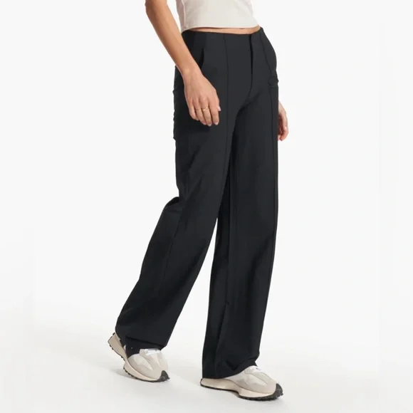 Vuori Womens Meta Wideleg Pant - Black - Picture 2 of 6